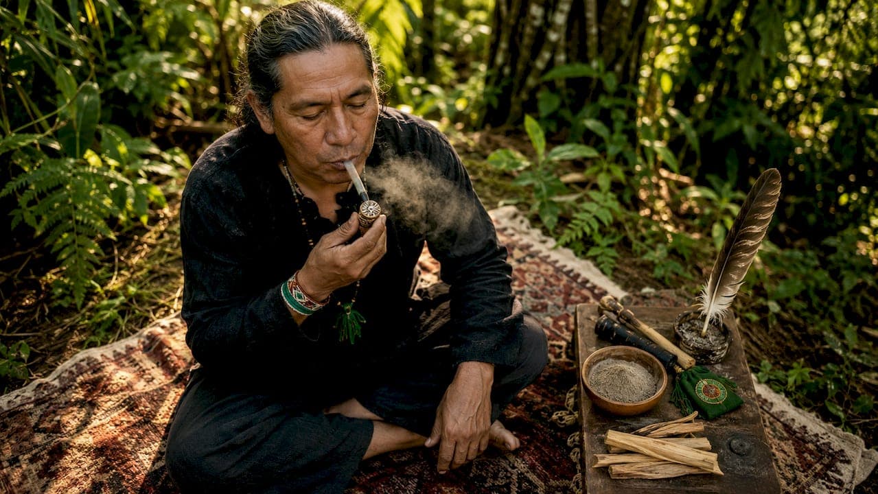 How to Cleanse Your Aura with Rapé Ceremonial Tools