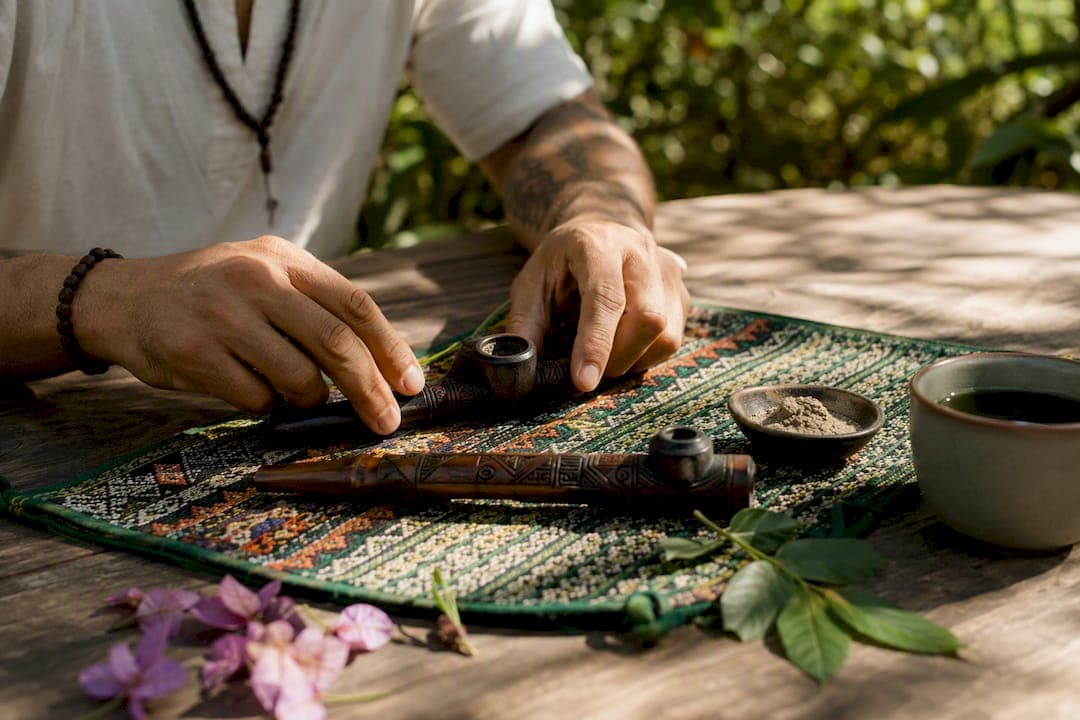 How to Use Hapé: A Practical, Respectful Ritual